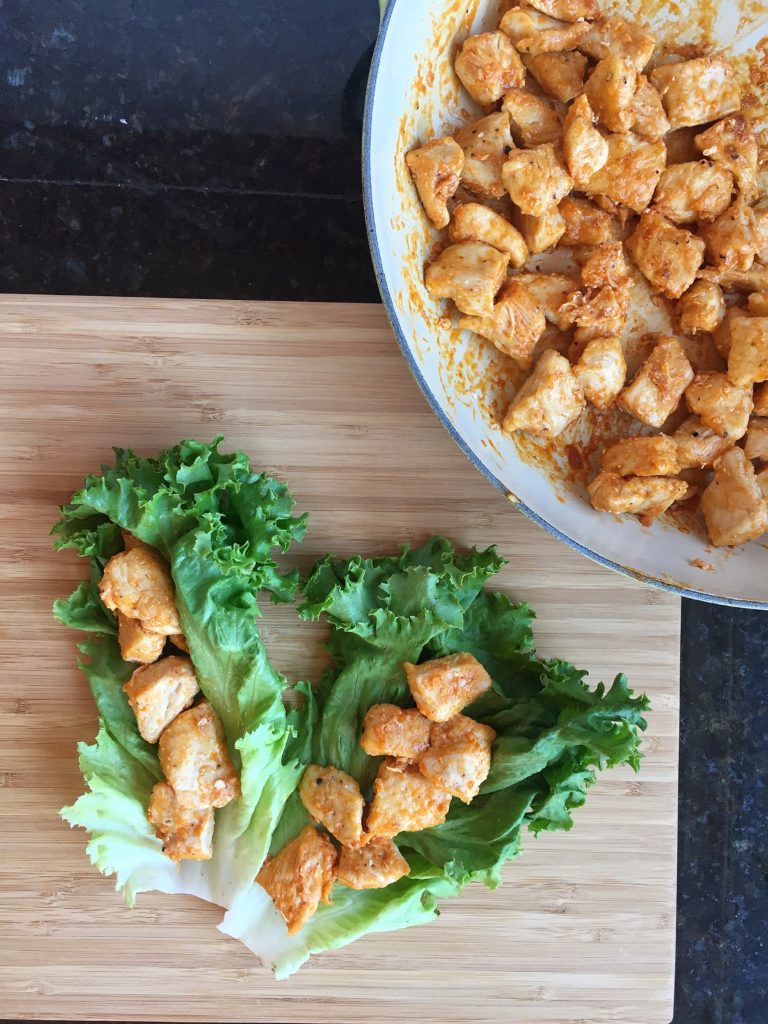 Healthy Buffalo Chicken Bites with Lettuce