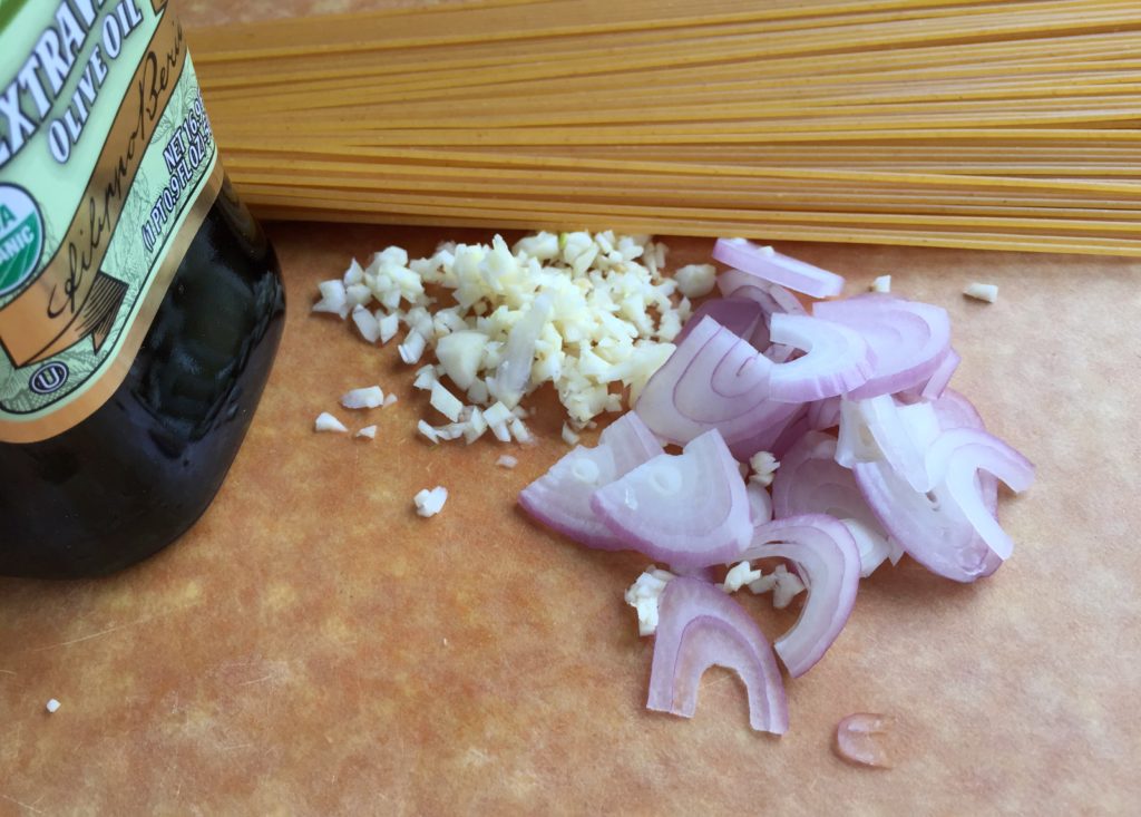 Pasta with Garlic and Oil Ingredients