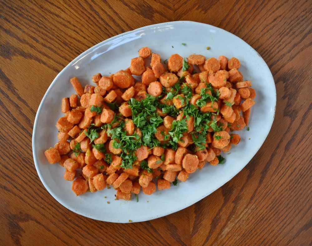 Roasted Carrots with Tahini and Ginger 