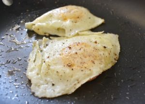 How to Cook Over Medium Eggs cooked