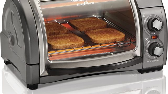 toaster oven with 4 slice toaster on top